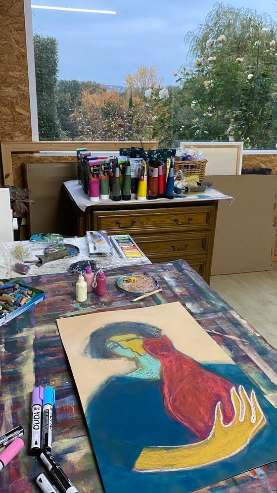 Portrait with a red cat.