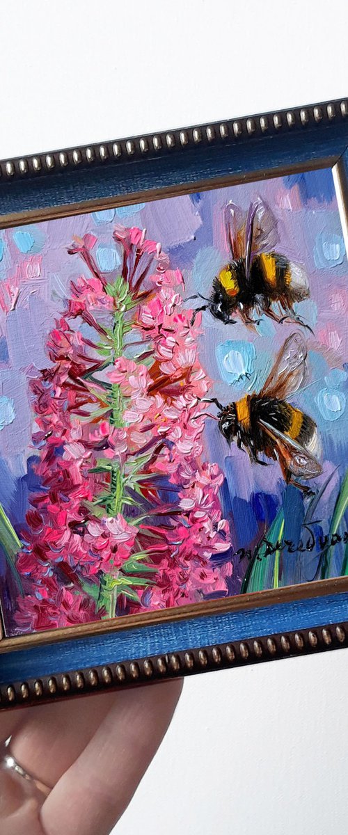 Bumblebee by Nataly Derevyanko
