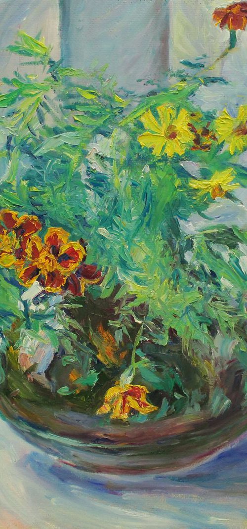 A bouquet in a pot-bellied vase by Alexander Shvyrkov