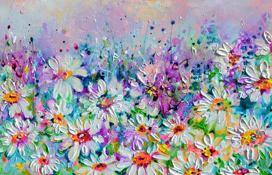 Woodland Wild Daisies Meadow- Floral Delight