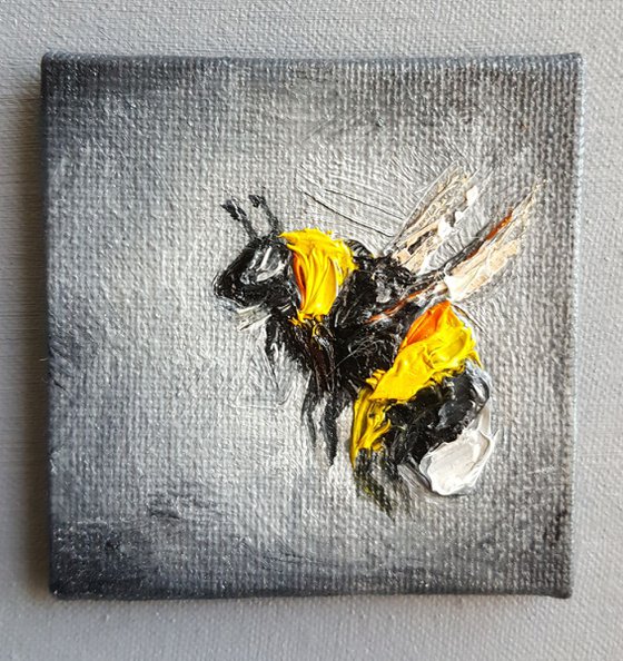 Сouple in flight - Oil painting, life of insect, bumblebee art, canvas painting, impressionism, palette knife
