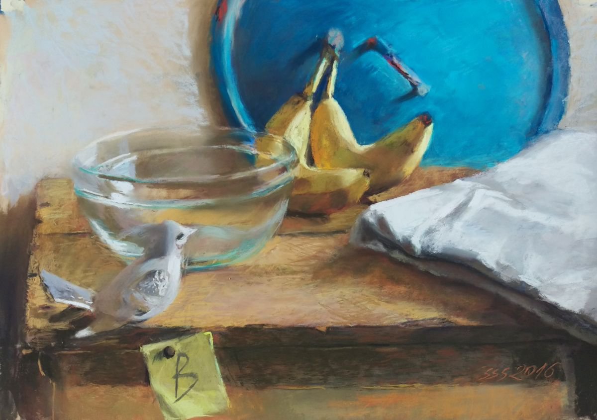 Bird, Bowl and Bananas by Silja Salmistu