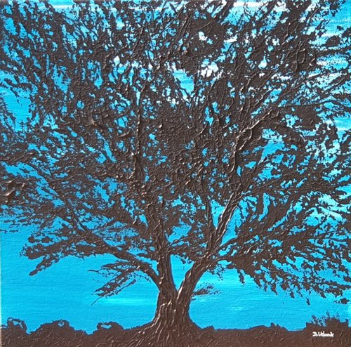 Night Tree 1 by Daniel Urbaník