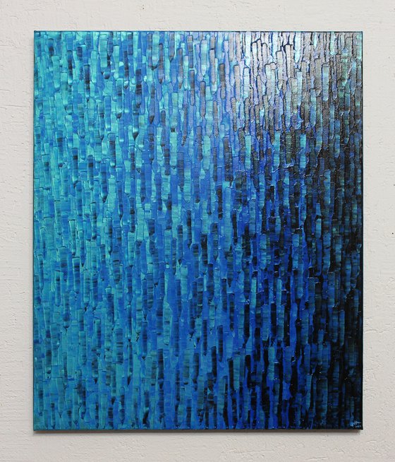 Iridescent blue gradient
