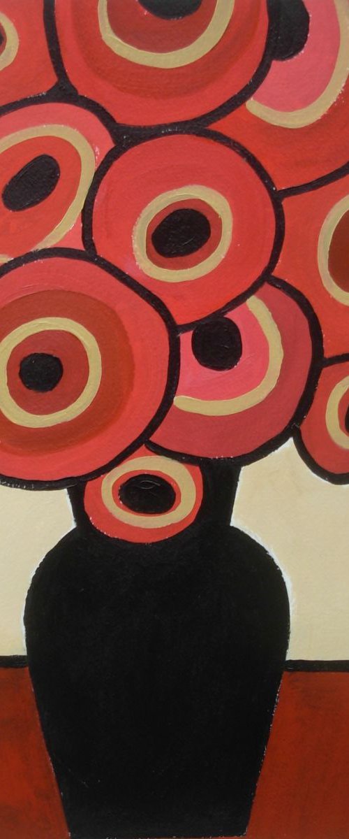 Red Bouquet in Black Vase by Jan Rippingham