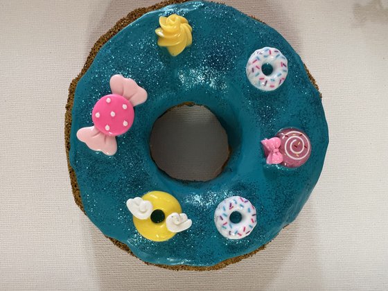 Freedom People ,,Bluberry Donut’‘ Eka Peradze Art