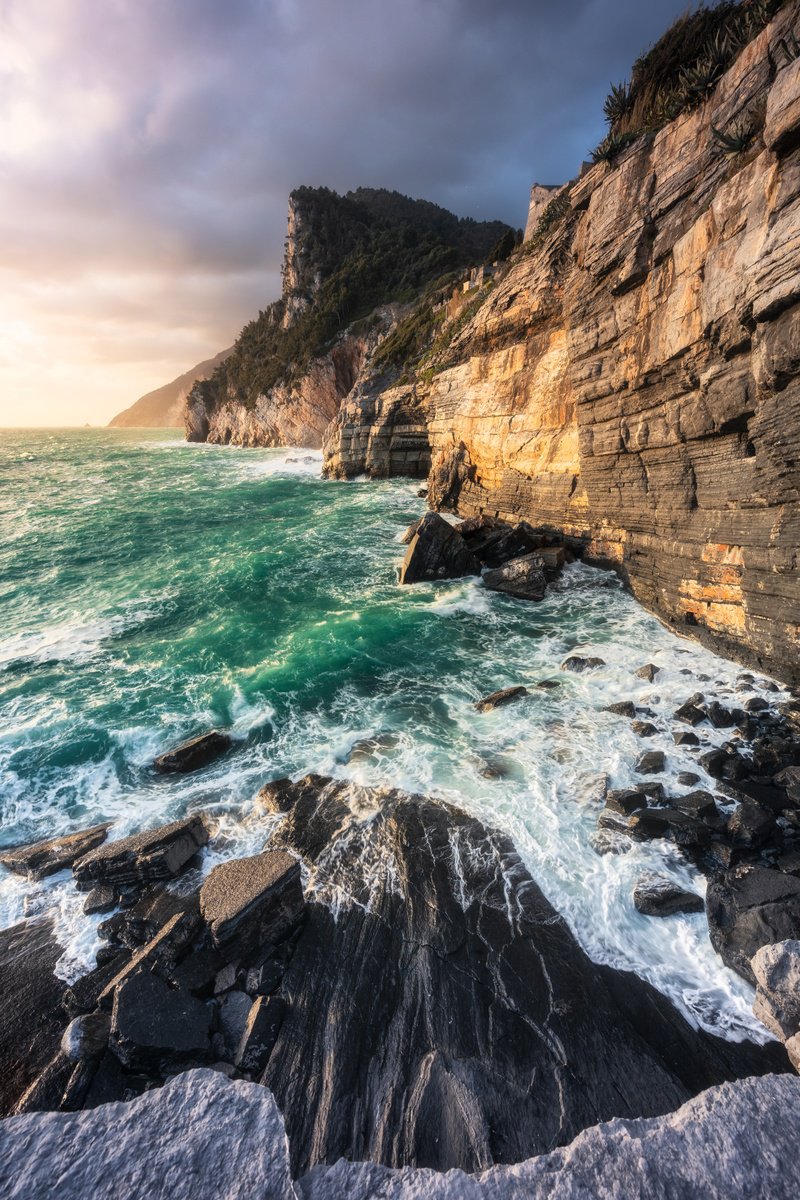 SUNSET IN BYRON CAVE by Giovanni Laudicina