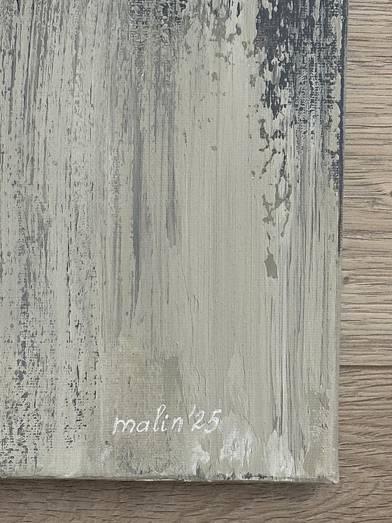 Ivory, Charcoal & Rust