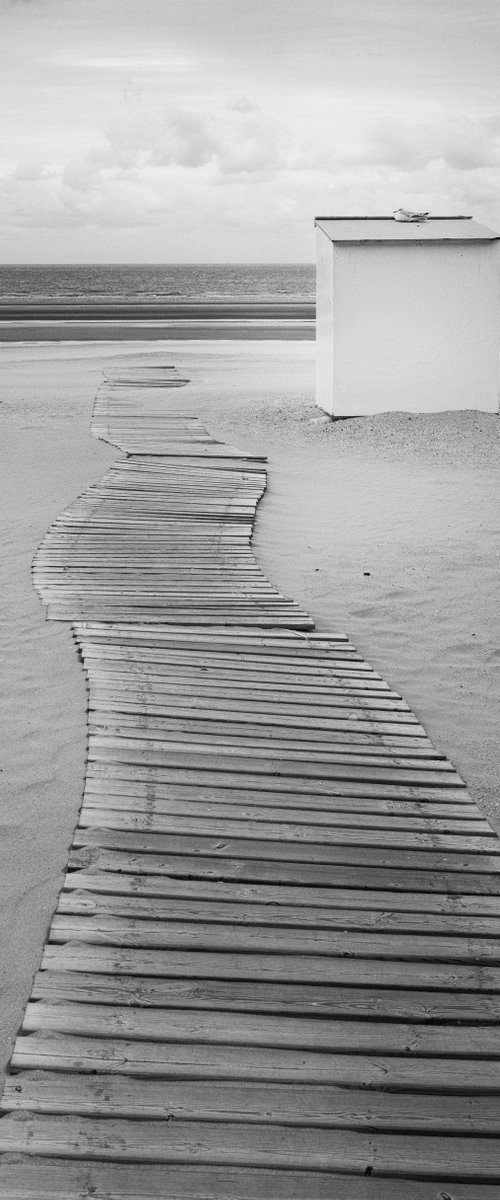 wait and sea by Christian Schwarz