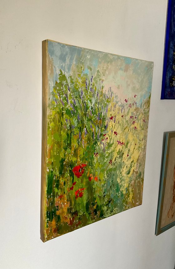 FLOWERING MEADOW