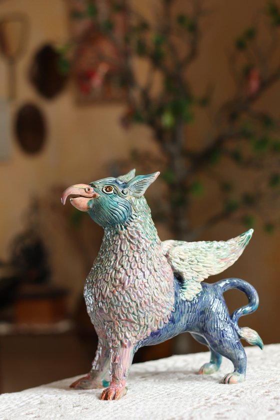 Griffin, Ceramic sculpture by Elya Yalonetski