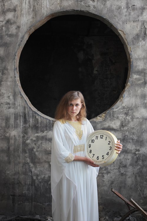 Time Angel 1 by Stanislav Vederskyi