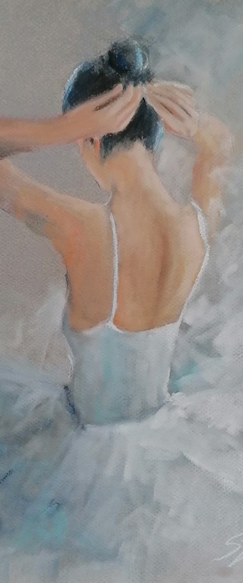 Ballet dancer 22-14 by Susana Zarate Harris