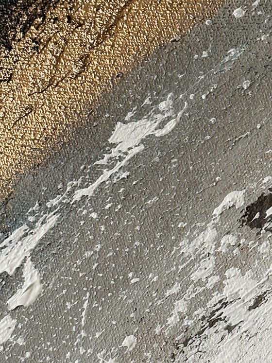 Teal Gold-Sculpted Currents