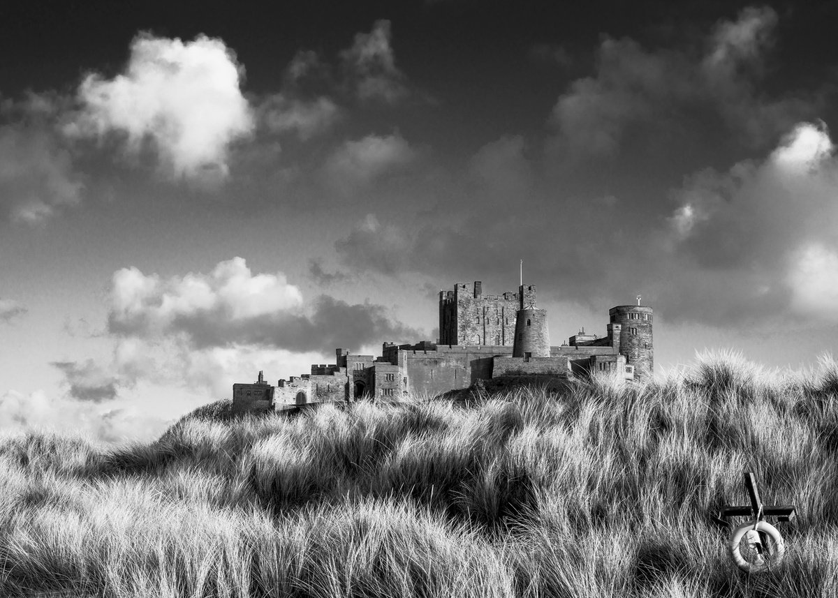 Photorealistic Landscape Photograph By Stephen Hodgetts Photography, 17 X 12", Bamburgh Castle - Northumbria, Original Artwork