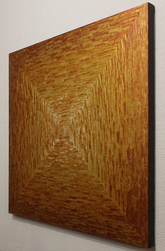 Large square pearly gold gradient