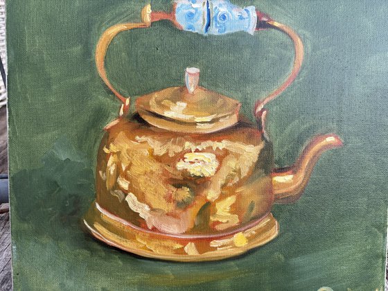 Still life with the old teapot