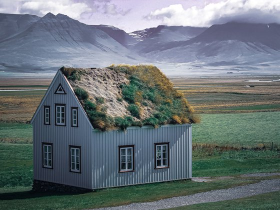 ICELAND HOUSE TORP