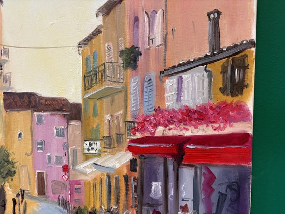 Red cafe in Sainte-Maxime