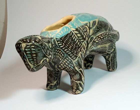 Ceramic sculpture Animal 15x11x10 cm
