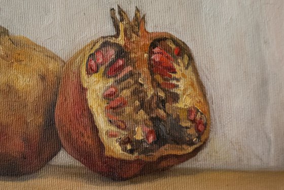 Dry Pomegranates