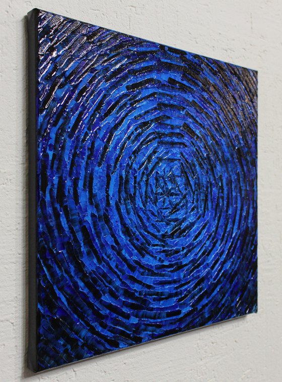 Deep blue concentric burst