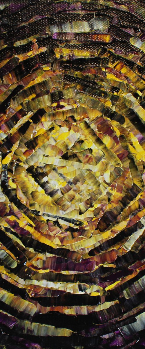 Small yellow-purple burst by Jonathan Pradillon