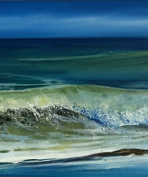 Green wave by Myroslava Denysyuk