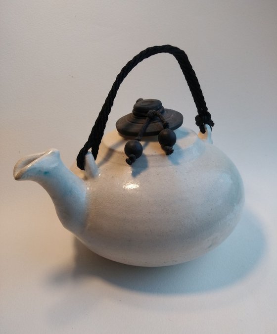 White Teapot 4