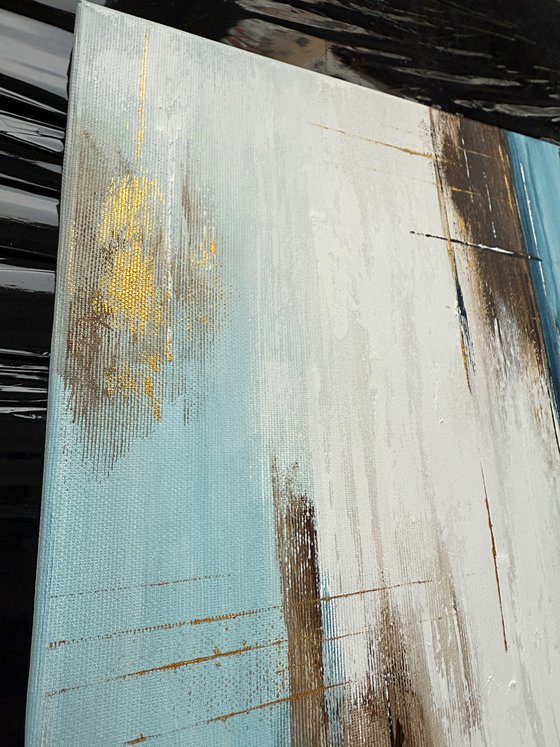 Quiet Interval – Small Square Contemporary