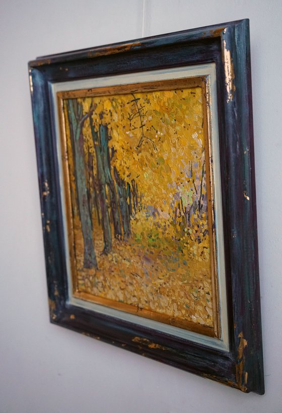 Golden maples in the park