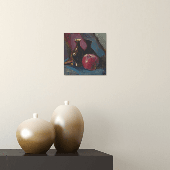 Vase And Apple