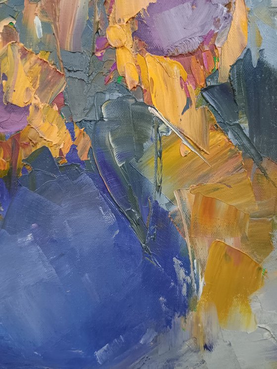 GIRLS DRESSED IN SUMMER