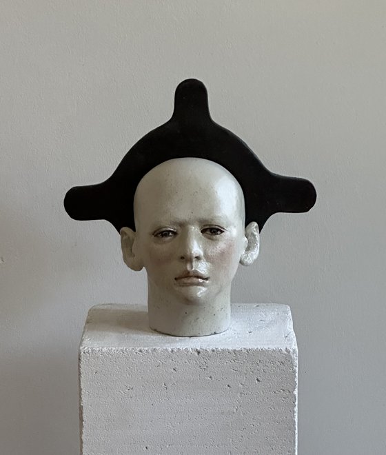 Head with black halo
