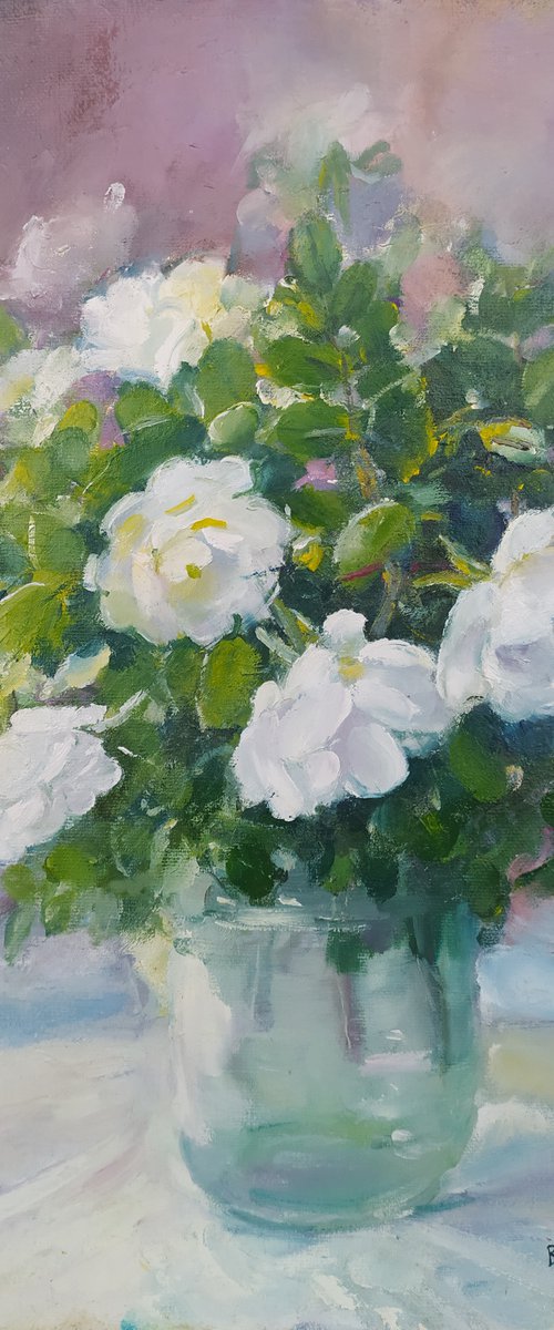 Garden roses by Valentina Andrukhova