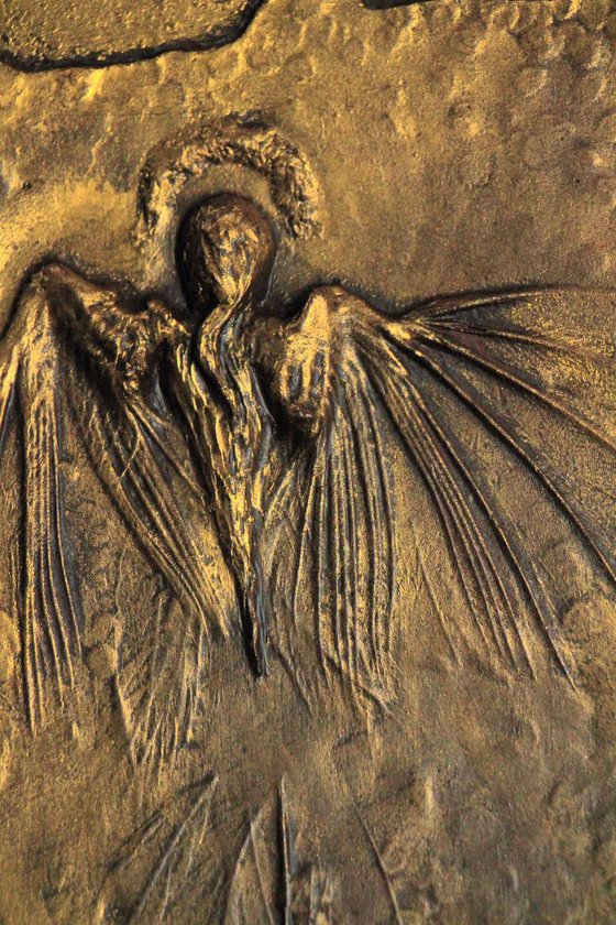 FLYING AWAY ANGEL (ANTIQUE GOLD)