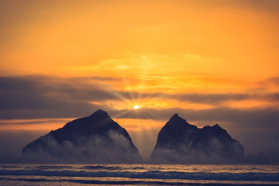 Holywell Bay Mist and Sunrays