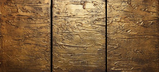 Gold triptych