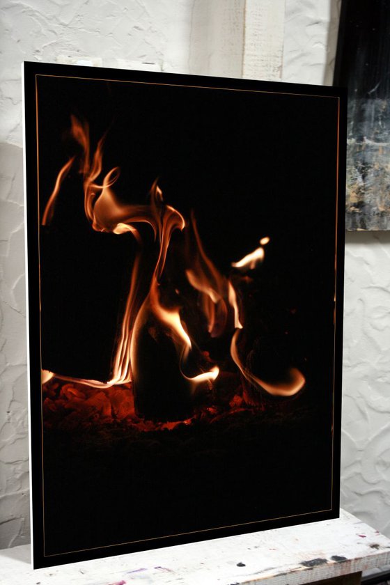 FANTASTIC DYNAMIC FIRE FLAMES INCANDESCENT BLACK PHOTOGRAPHY BY MASTER KLOSKA