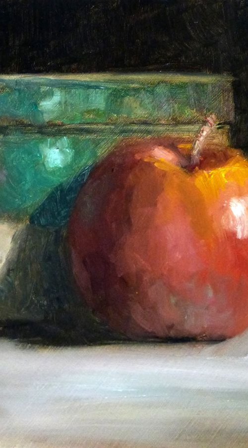 Apple and a Green Pot by Pascal Giroud