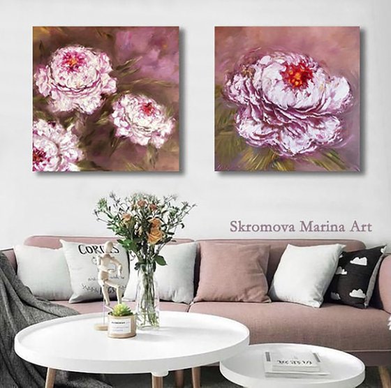 CURVY COUPLE - Set of 2 peony. Oil diptych of pale peonies on canvas. Two paintings with peonies. Double panel with peonies on the wall.
