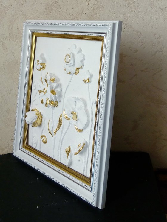 sculptural wall art "Flowers and Gold"