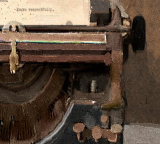 ANCIENT TYPEWRITER