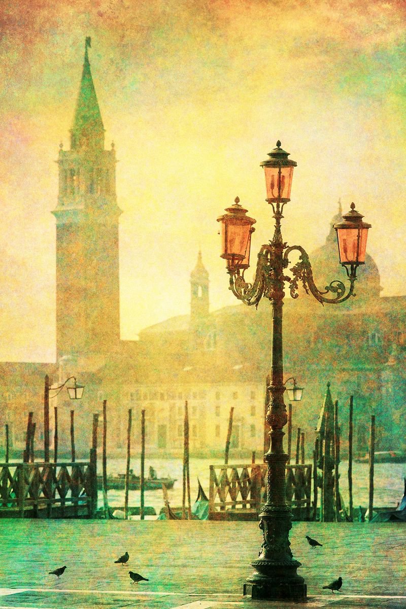 Good morning, Venice! by Peter Zelei