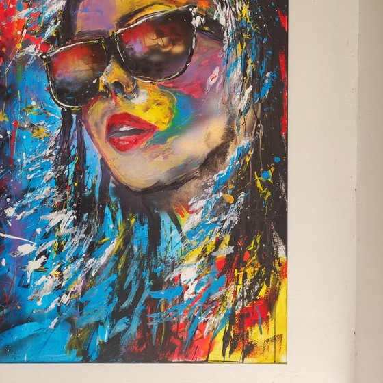 Women with sunglasses