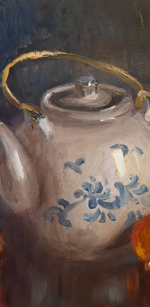 Teapot with Mandarinen by Olena Kolotova