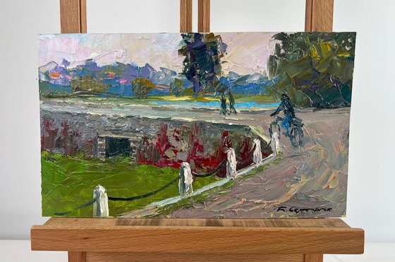 A Mysterious Evening on the Dam in the City