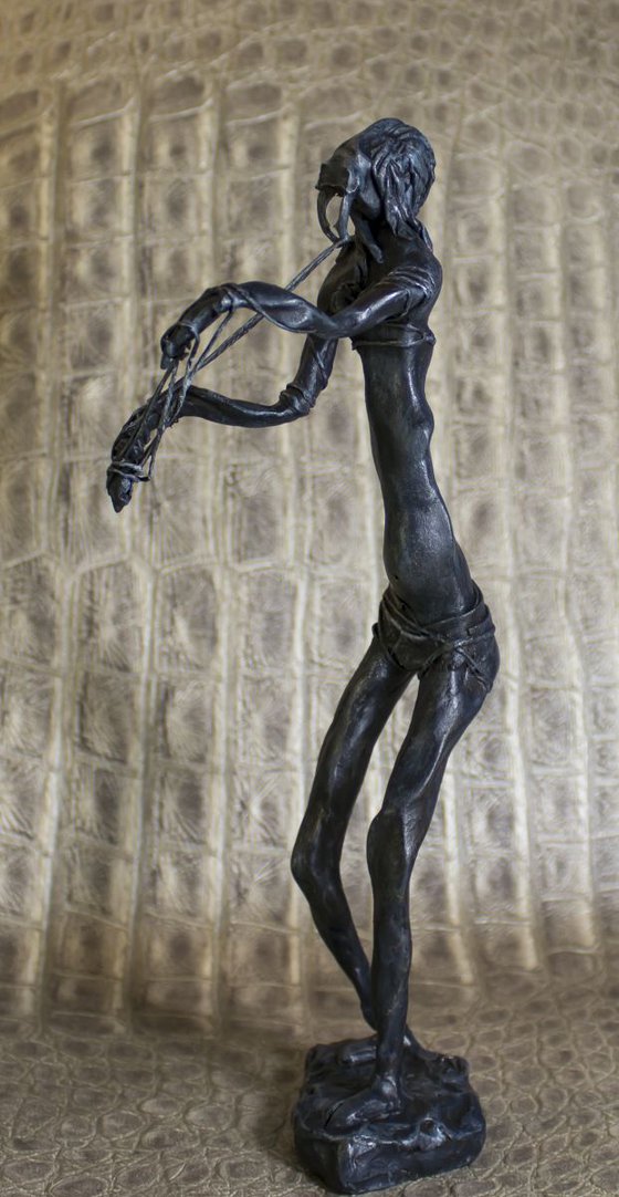 Sculpture mixed media Parca Maurtia