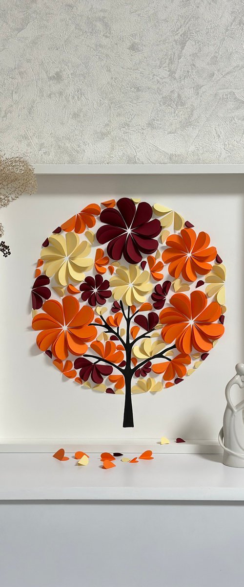 Beautiful tree by Luba Ostroushko