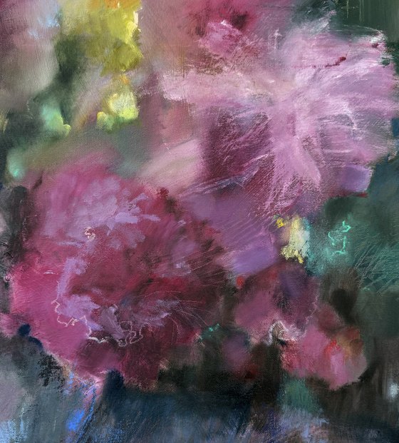 Abstract flowers, a touch of understatement